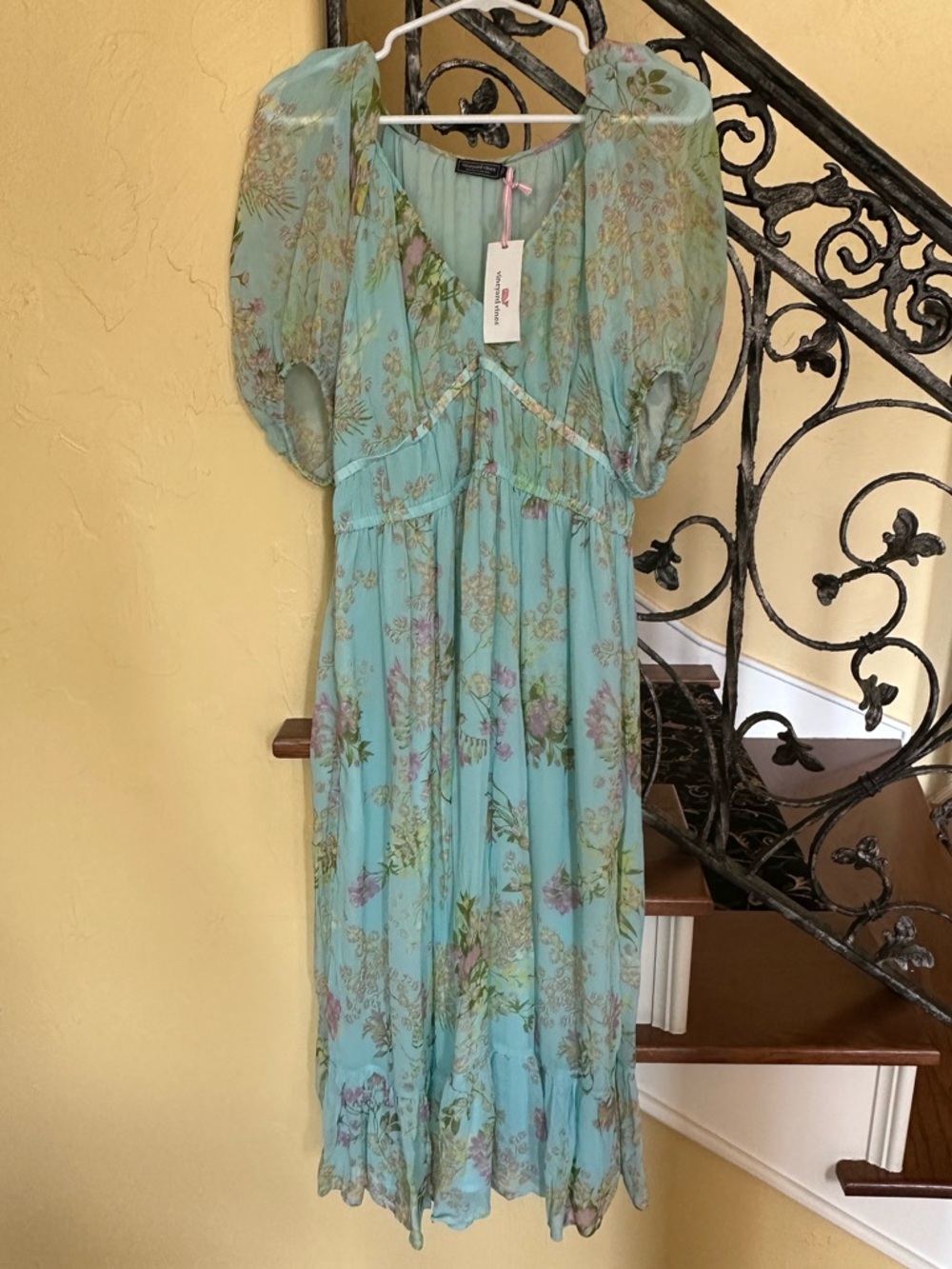 Beautiful Vineyard Vines Midi Dress